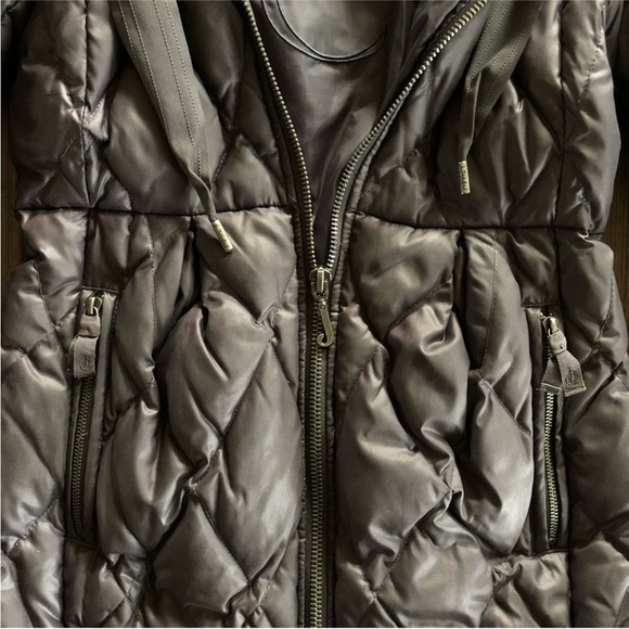 Juicy Couture Women’s Hooded Full Zip Puffer Down Jacket Removable Fur Sz. M - Picture 4 of 13